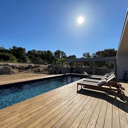 La Luxury Patio