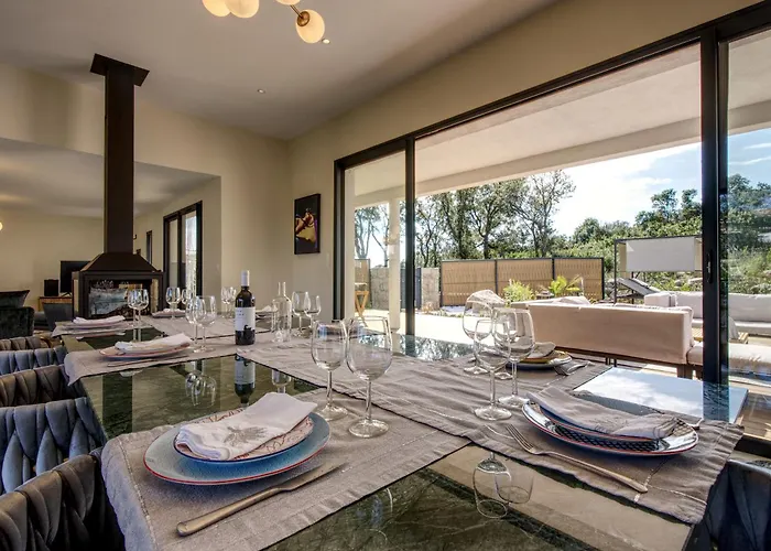 La Luxury Patio