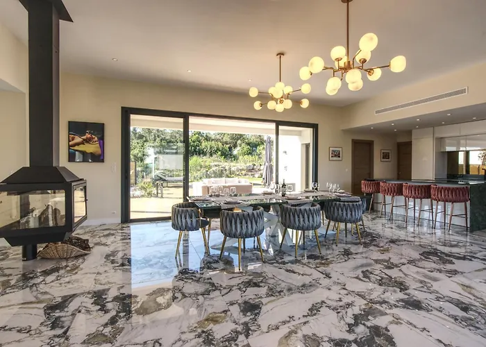 فيلة La Luxury Patio