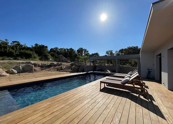 La Luxury Patio