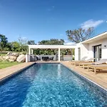 Villa La Luxury Patio Cirendinu