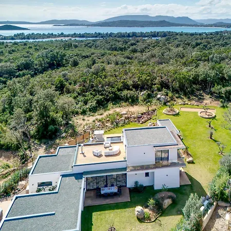 Villa La Luxury Patio