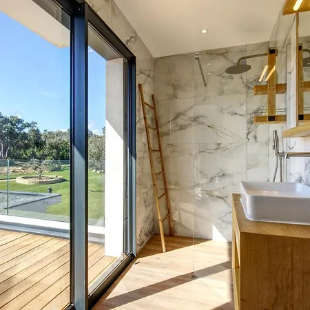 Villa La Luxury Patio