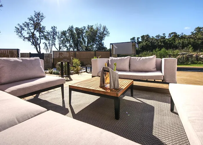 וילה La Luxury Patio Cirendinu